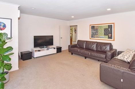 Photo of property in 28b Hillcrest Road, Papatoetoe, Auckland, 2025