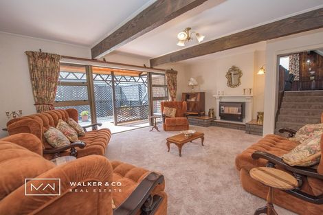 Photo of property in 10 Pioneer Grove, Silverstream, Upper Hutt, 5019