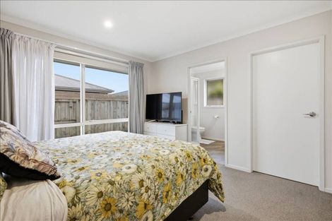 Photo of property in 292 Lakes Boulevard, Pyes Pa, Tauranga, 3112