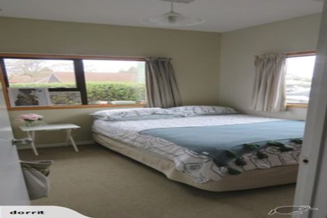 Photo of property in 12 Montana Avenue, Ilam, Christchurch, 8041