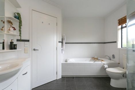 Photo of property in 5 Scott Drive, Nukuhau, Taupo, 3330