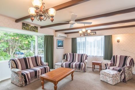 Photo of property in 75 Nimmo Avenue East, Waikanae, 5036