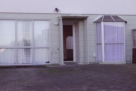 Photo of property in 62 Kohekohe Street, New Lynn, Auckland, 0600