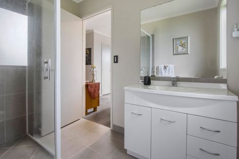 Photo of property in 22 Reo Crescent, Waihi Beach, 3611