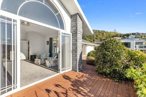 Photo of property in 22 Rimu Terrace, Waikawa, Picton, 7220