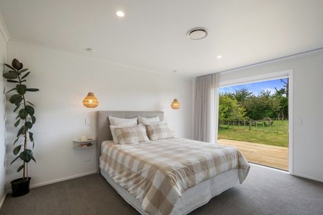 Photo of property in 49 Wakefield Road, Levin, 5571