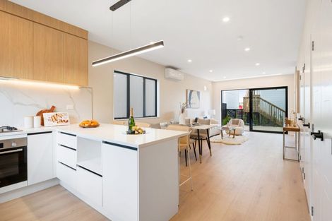 Photo of property in 6 Greenbrier Street, Westgate, 0814