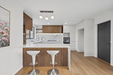 Photo of property in 80 Cambridge Terrace, Papatoetoe, Auckland, 2025