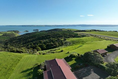 Photo of property in 986 Tinopai Road, Tinopai, Matakohe, 0593