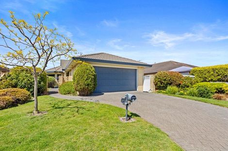 Photo of property in 18 Rosberg Place, Mount Maunganui, 3116