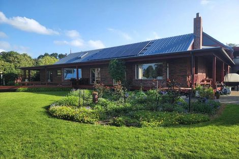 Photo of property in 56 Jans Terrace, Oakura, 4314