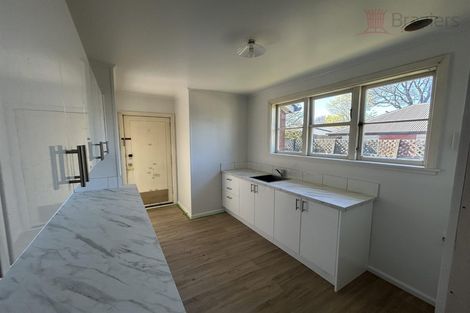 Photo of property in 79 Aorangi Road, Bryndwr, Christchurch, 8053