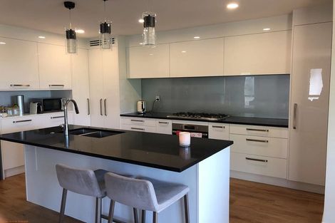 Photo of property in 674a East Coast Road, Pinehill, Auckland, 0630