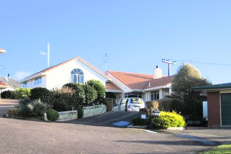 Photo of property in 11 Sunny Dale, Western Heights, Hamilton, 3200