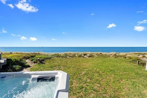 Photo of property in 7 Pukehina Parade, Pukehina, Te Puke, 3189