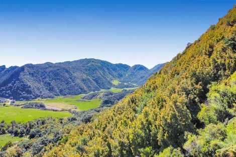 Photo of property in 8344c State Highway 35, Whanarua Bay, Te Kaha, 3199