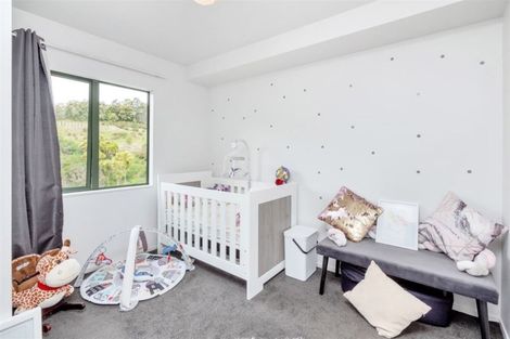 Photo of property in 121b Sunnyside Road, Sunnyvale, Auckland, 0612