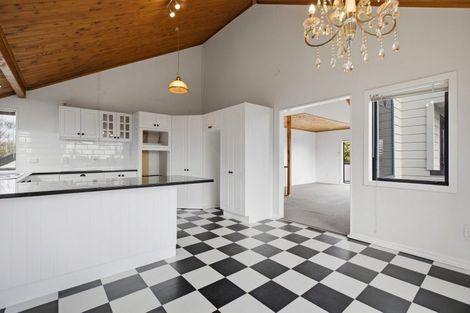 Photo of property in 91 Victory Street, Welcome Bay, Tauranga, 3112