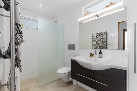 Photo of property in 35 Khyber Road, Seatoun, Wellington, 6022