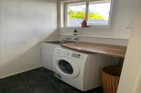 Photo of property in 50 Kilmarnock Street, Wallacetown, 9816