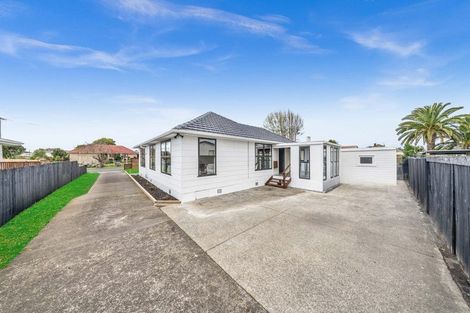 Photo of property in 80 Cambridge Terrace, Papatoetoe, Auckland, 2025
