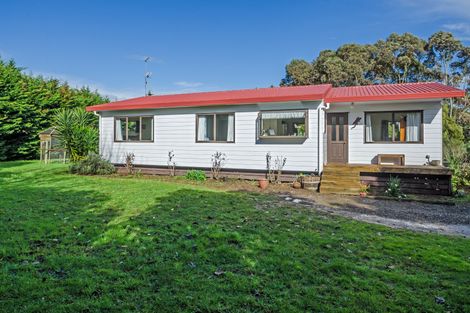 Photo of property in 28 Whangarata Road, Tuakau, 2121