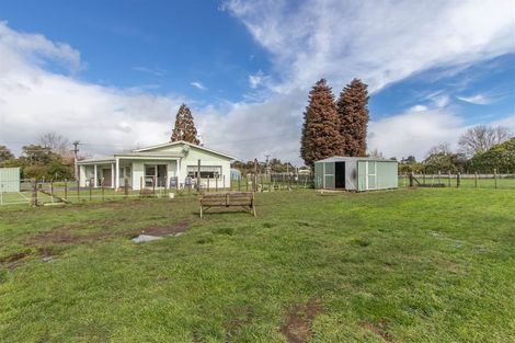 Photo of property in 3 Tariki Road, Tariki, Inglewood, 4390