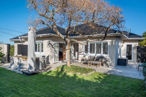 Photo of property in 104 Beach Road, Castor Bay, Auckland, 0620