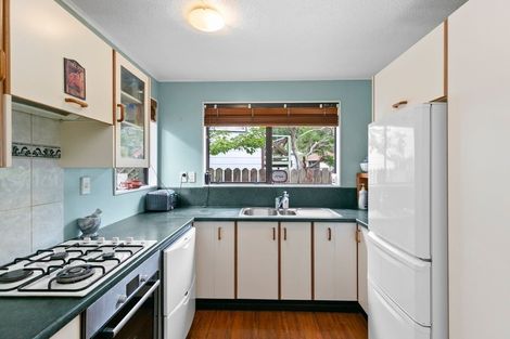 Photo of property in 60 Hathaway Avenue, Karori, Wellington, 6012