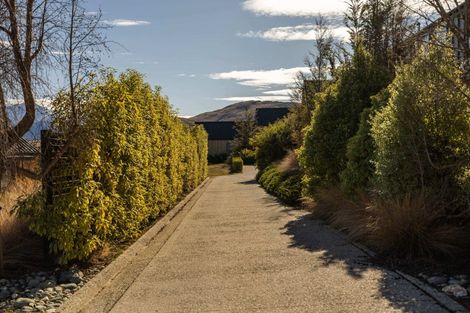 Photo of property in 5 Falconer Rise, Jacks Point, Queenstown, 9371