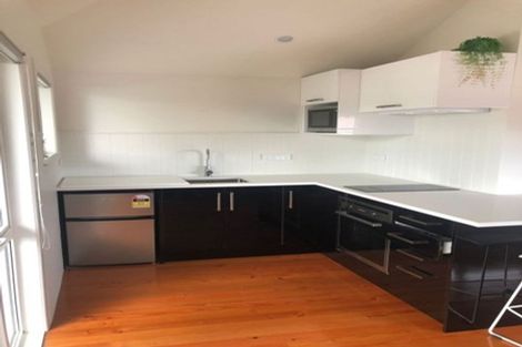 Photo of property in 29 Paragon Avenue, Beach Haven, Auckland, 0626