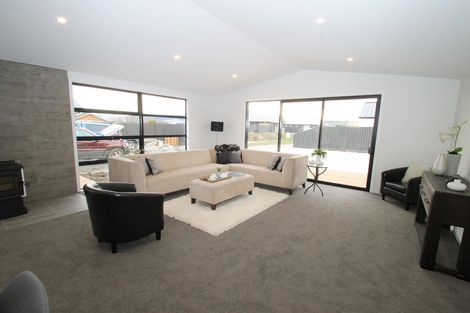 Photo of property in 7 Aviation Lane, Mosgiel, 9024