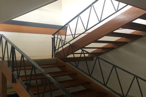 Photo of property in 1 Cashmere Place, Glenfield, Auckland, 0629