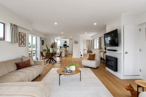 Photo of property in 81 Seaview Road, Paremata, Porirua, 5024