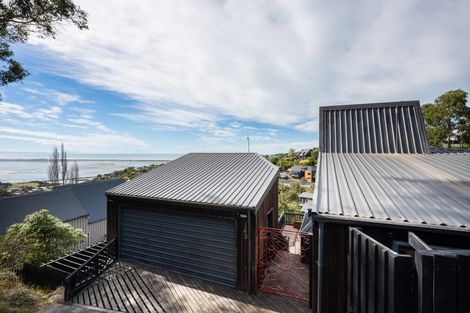 Photo of property in 143 Mount Pleasant Road, Mount Pleasant, Christchurch, 8081