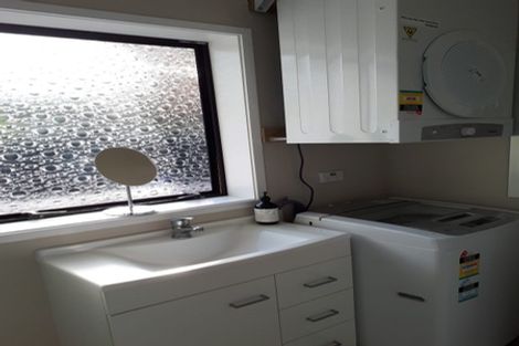 Photo of property in 11 Fantail Court, Orewa, 0931