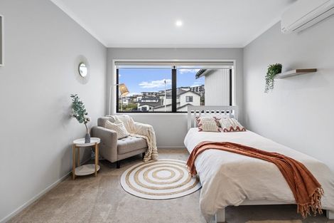 Photo of property in 8 Killick Place, Long Bay, Auckland, 0630