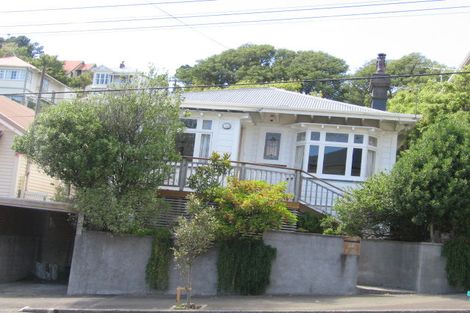 Photo of property in 35 Rimu Road, Kelburn, Wellington, 6012
