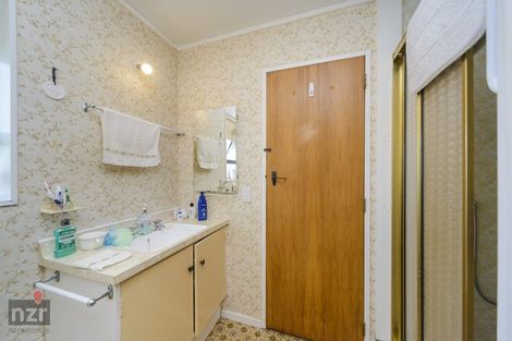 Photo of property in 5 Herbert Avenue, Cloverlea, Palmerston North, 4412