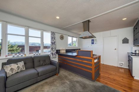 Photo of property in 52 Raukawa Street, Strathmore Park, Wellington, 6022