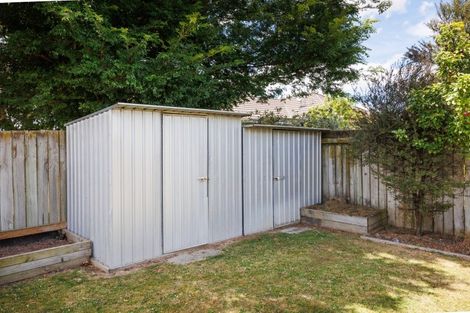 Photo of property in 10 Boston Parade, Kelvin Grove, Palmerston North, 4414