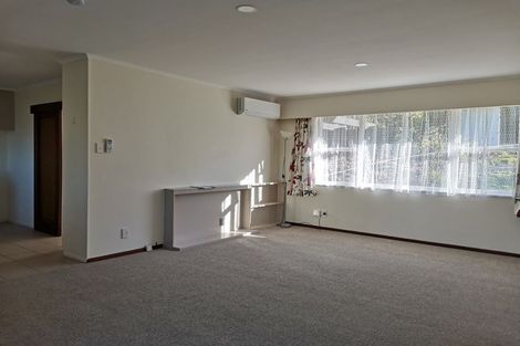 Photo of property in 2/60 Oakdale Road, Mount Roskill, Auckland, 1041