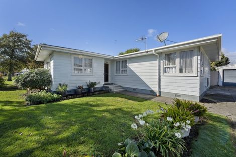 Photo of property in 15 Halswell Crescent, Westbrook, Palmerston North, 4412