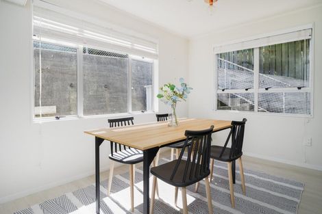 Photo of property in 1 The Spinney, Titahi Bay, Porirua, 5022