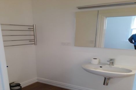 Photo of property in 21 Mortimer Terrace, Aro Valley, Wellington, 6021