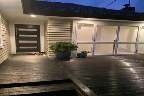 Photo of property in 2/28 Bleakhouse Road, Howick, Auckland, 2014
