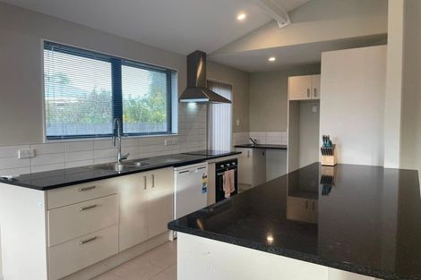 Photo of property in 11c Mangos Place, Pakuranga, Auckland, 2010