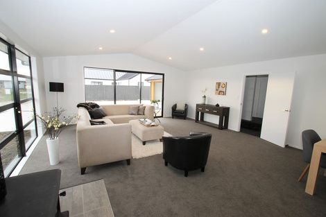 Photo of property in 7 Aviation Lane, Mosgiel, 9024