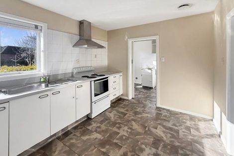 Photo of property in 22 Mappleton Avenue, Burnside, Christchurch, 8053