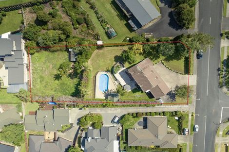 Photo of property in 112 Valley Road, Pukekohe, 2120